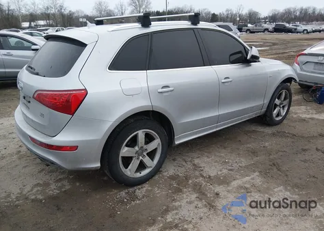 2012 Audi Q5 3.2 Premium Plus z USA, uszkodzony, nr VIN WA1DKAFP4CA134380